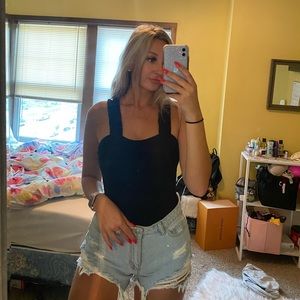 Black ruffled sleeve bodysuit